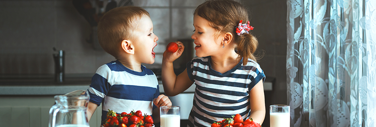 nestle-pou-nou-normal-toddler-eating-in-article